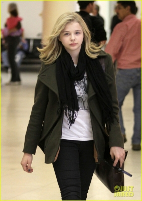 Click to view full size image
==============
chloemoretzfancom001.jpg chloemoretzfancom001.jpg