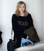 chloemoretzfancom02.jpg