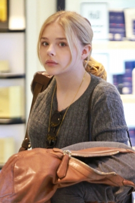 Click to view full size image
==============
chloemoretzfancom37.jpg chloemoretzfancom37.jpg