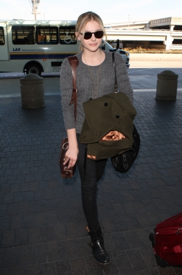 Click to view full size image
==============
chloemoretzfancom44.jpg chloemoretzfancom44.jpg