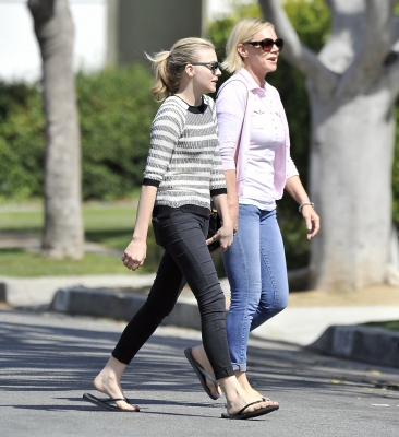 Click to view full size image
==============
chloemoretzfancom0017.jpg chloemoretzfancom0017.jpg