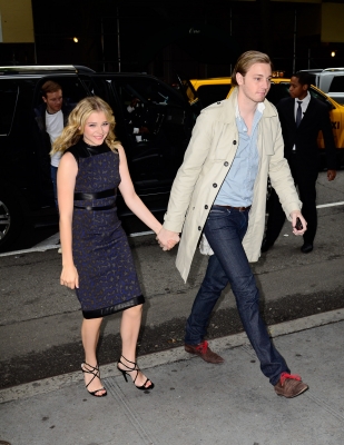 Click to view full size image
==============
chloemoretzfancom0002.jpg chloemoretzfancom0002.jpg