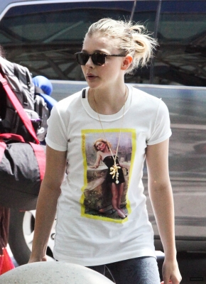 Click to view full size image
==============
chloemoretzfancom15.jpg chloemoretzfancom15.jpg