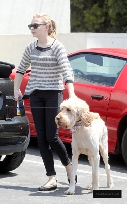 Click to view full size image
==============
chloemoretzfancom03.jpg chloemoretzfancom03.jpg