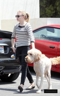 Click to view full size image
==============
chloemoretzfancom04.jpg chloemoretzfancom04.jpg