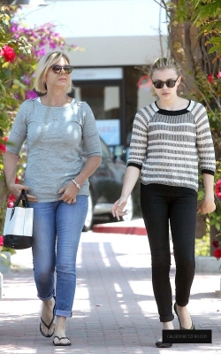 Click to view full size image
==============
chloemoretzfancom11.jpg chloemoretzfancom11.jpg