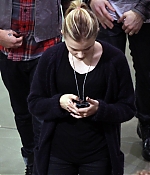 chloemoretzfancom05.jpg