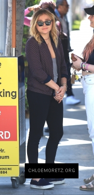 1459881243633_chloe_moretz_at_il_pastaio_restaurant_56.jpg