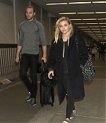 Chloe-Moretz-at-Los-Angeles-International-Airport--03-662x883.jpg