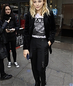 1461603517827_chloe_moretz_arriving_at_Capital_radio_37.jpg