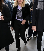 1461622361615_chloe_moretz_London_radio_interview_arrivals_104.jpg