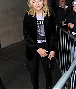 1461622504775_chloe_moretz_London_radio_interview_arrivals_112.jpg