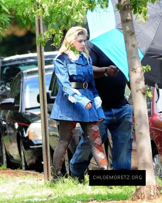 Chloe-Moretz--Photoshoot-in-New-York-City--02-662x831.jpg