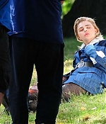 Chloe-Moretz--Photoshoot-in-New-York-City--04-662x441.jpg