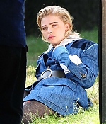 Chloe-Moretz--Photoshoot-in-New-York-City--06-662x981.jpg