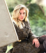 Chloe-Moretz--Photoshoot-in-New-York-City--19-662x800.jpg