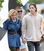 Chloe-Moretz--Photoshoot-in-New-York-City--22-662x828.jpg