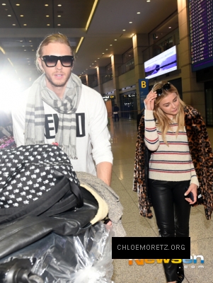 1457024456859_chloe_moretz_arriving_at_incheon_airport_south_korea_tagged_19.jpg