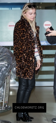 1457030220769_chloe_moretz_incheon_airport_004.jpg