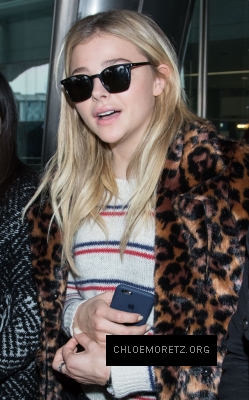 1457030508101_chloe_moretz_incheon_airport_023.jpg