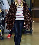 1457024380029_chloe_moretz_arriving_at_incheon_airport_south_korea_tagged_10.jpg