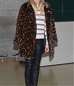 1457024570418_chloe_moretz_arriving_at_incheon_airport_south_korea_tagged_32.jpg