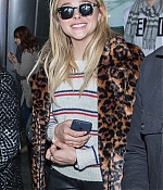 1457030549223_chloe_moretz_incheon_airport_026.jpg