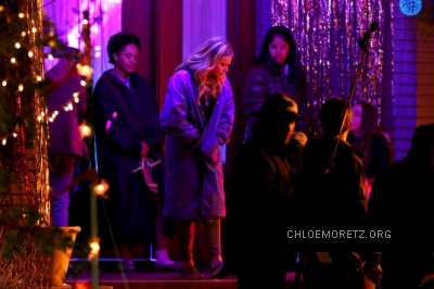 Click to view full size image
==============
Chloe-Moretz--Filming-a-party-scene-on-set-of-Neighbors-2--20-662x441.jpg Chloe-Moretz--Filming-a-party-scene-on-set-of-Neighbors-2--20-662x441.jpg