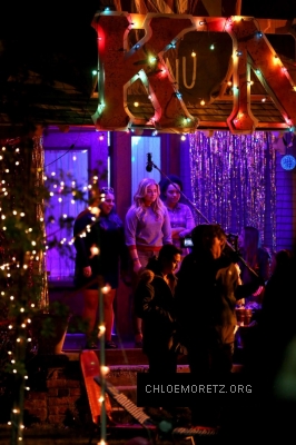Chloe-Moretz--Filming-a-party-scene-on-set-of-Neighbors-2--23-662x993.jpg