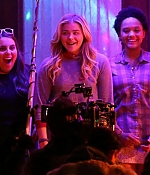 Chloe-Moretz--Filming-a-party-scene-on-set-of-Neighbors-2--04-662x441.jpg