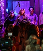 Chloe-Moretz--Filming-a-party-scene-on-set-of-Neighbors-2--09-662x441.jpg