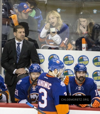 Chloe-Moretz--New-York-Islanders-vs-Tampa-Lightning--13-662x755.jpg