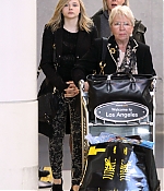 chloemoretzfancom016.jpg
