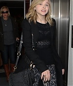 chloemoretzfancom022.jpg