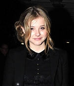 chloemoretzfancom010.jpg