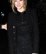 chloemoretzfancom012.jpg