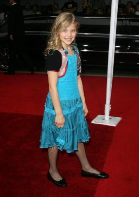 Click to view full size image
==============
chloemoretzfancom015.jpg chloemoretzfancom015.jpg