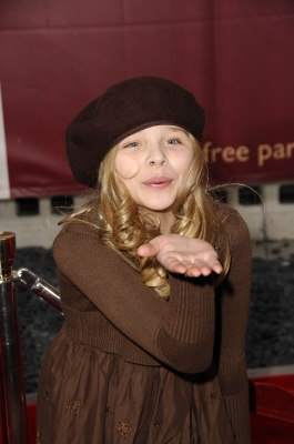 Click to view full size image
==============
chloemoretzfancom004.jpg chloemoretzfancom004.jpg