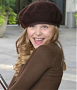 chloemoretzfancom056.jpg