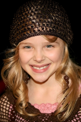 Click to view full size image
==============
chloemoretzfancom002.jpg chloemoretzfancom002.jpg