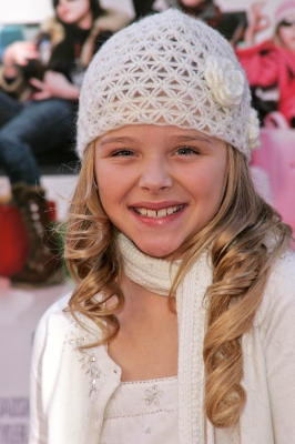 Click to view full size image
==============
chloemoretzfancom025.jpg chloemoretzfancom025.jpg