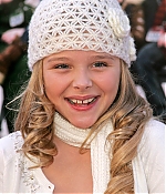 chloemoretzfancom045.jpg
