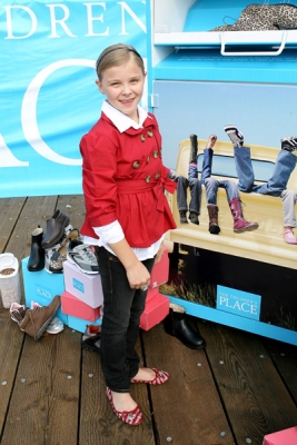 Click to view full size image
==============
chloemoretzfancom002.jpg chloemoretzfancom002.jpg