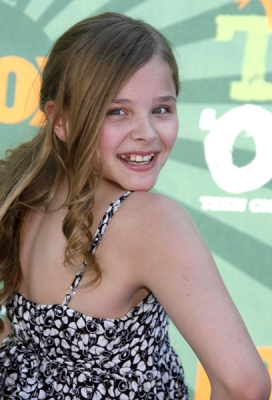 Click to view full size image
==============
chloemoretzfancom001.jpg chloemoretzfancom001.jpg