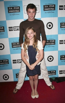 Click to view full size image
==============
chloemoretzfancom007.jpg chloemoretzfancom007.jpg