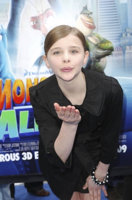 Click to view full size image
==============
chloemoretzfancom035.jpg chloemoretzfancom035.jpg