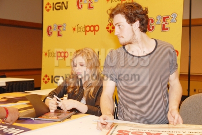 Click to view full size image
==============
chloemoretzfancom003.jpg chloemoretzfancom003.jpg