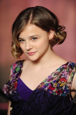 chloemoretzfancom058.jpg