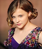 chloemoretzfancom059.jpg