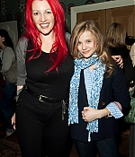 chloemoretzfancom004.jpg